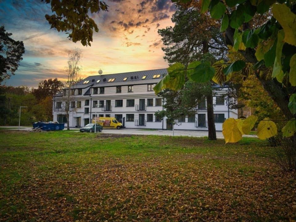 Apartamenty Osmolice W Stawach Deblin Exterior foto